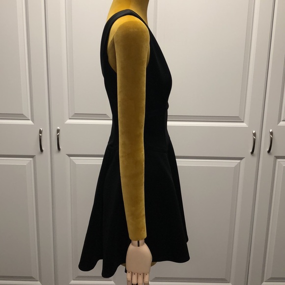 Women’s Forever 21 black dress - Picture 6 of 8